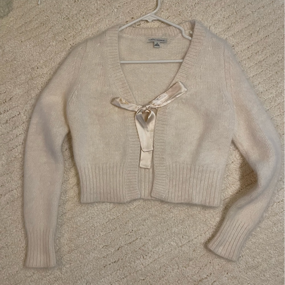 Banana Republic Cashmere Cropped Sweater